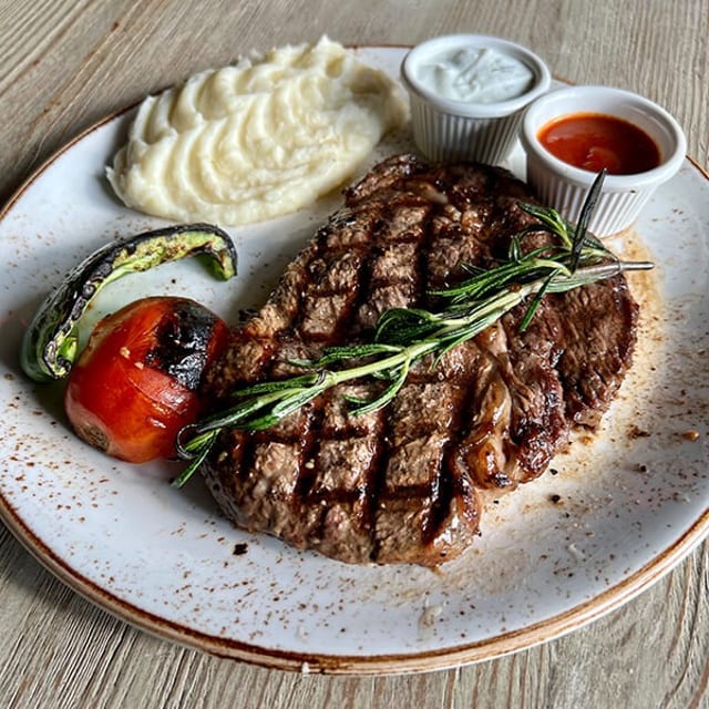 Rib Eye Steak (10 oz)